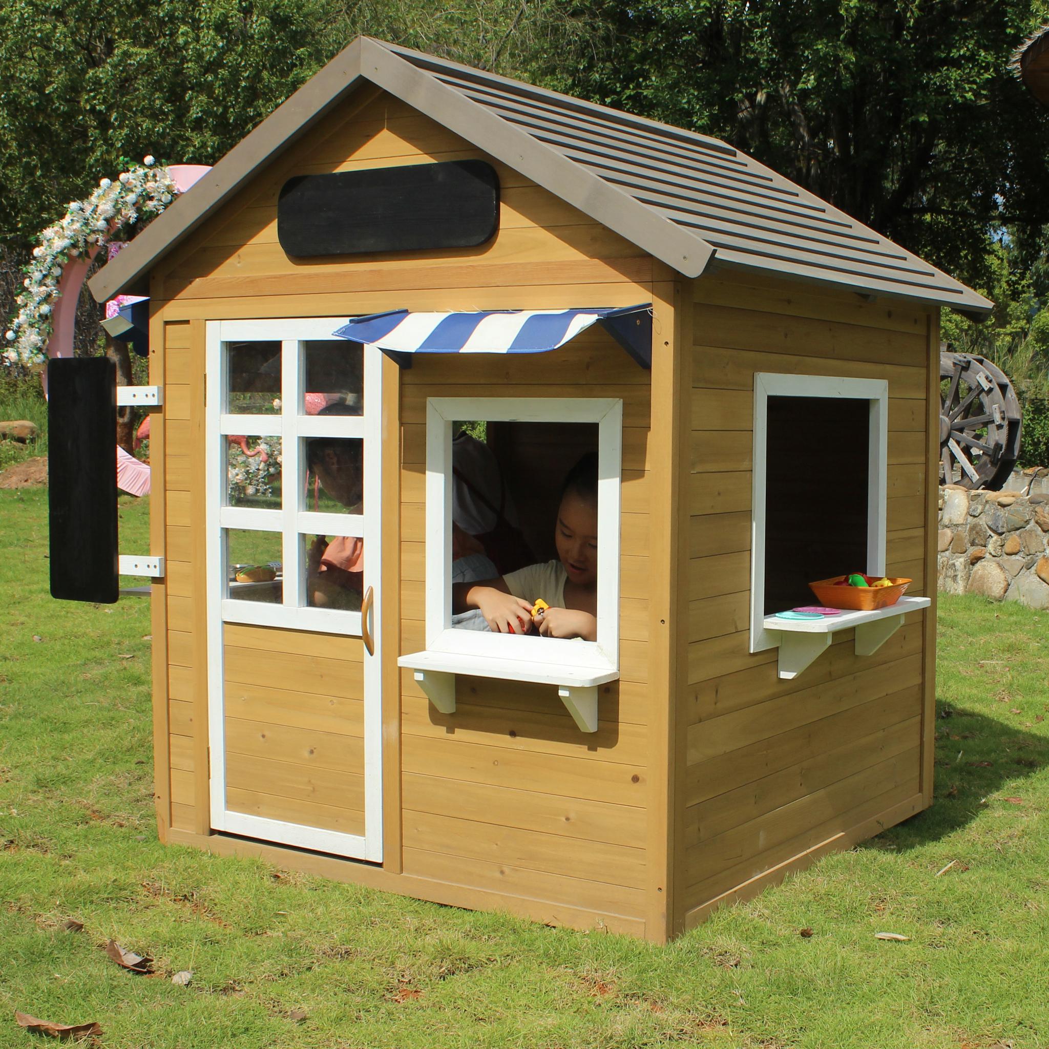 Lekstuga i trä med kök/café 1,9m² | Komplett byggsats