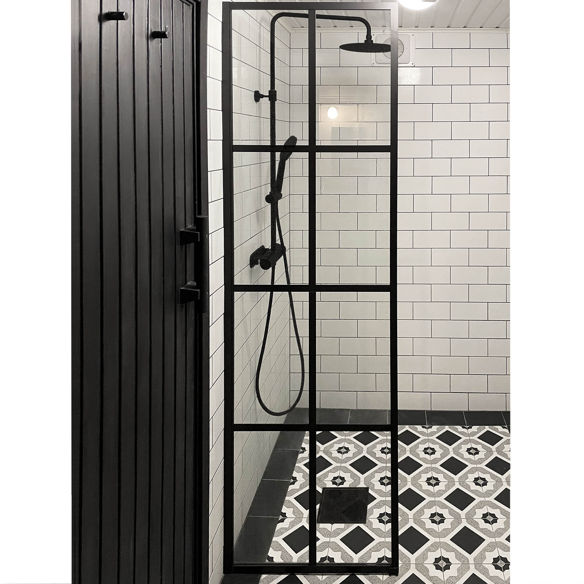Duschvägg svart spröjs 60x200cm | 6mm säkerhetsglas | Industridesign