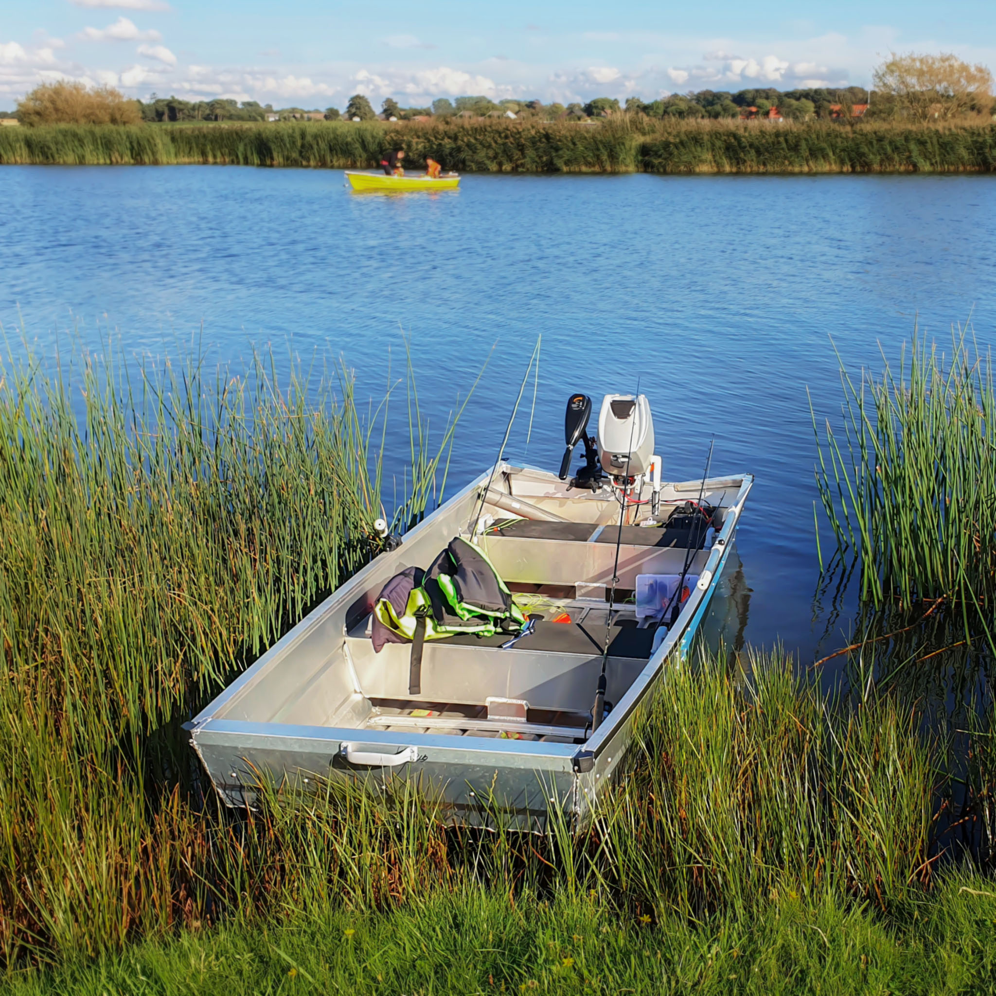 Flatbottnad aluminiumbåt 3,5m | För 3 personer | Lyfco